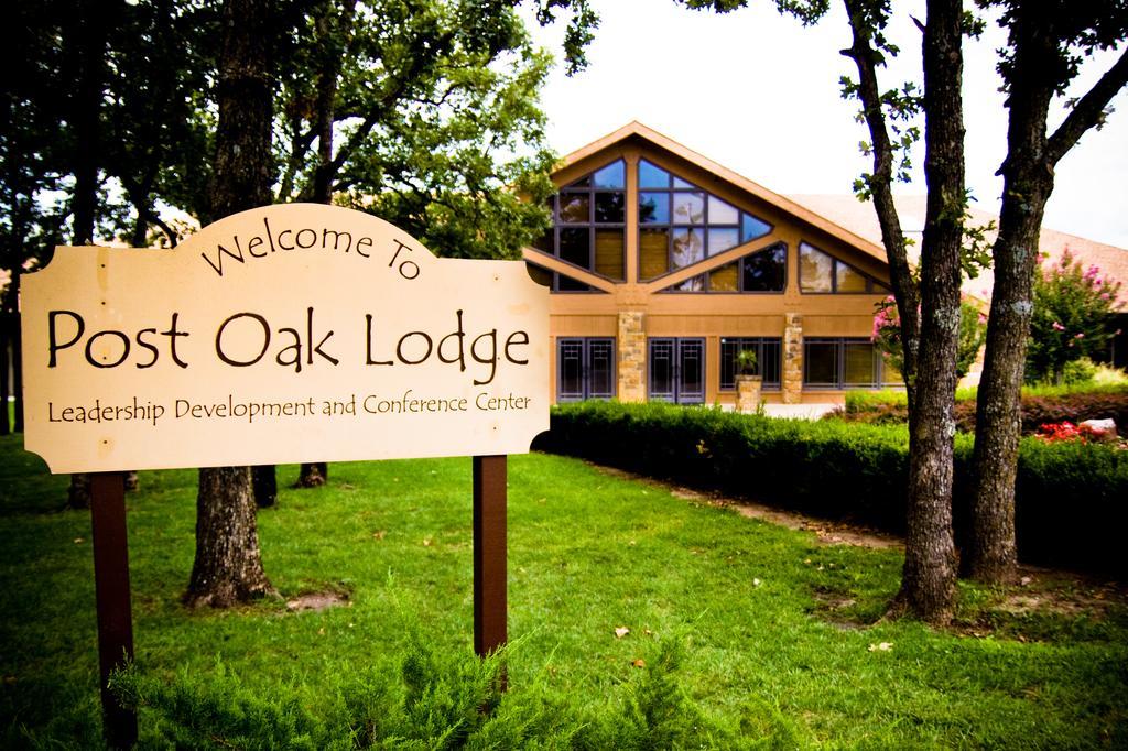 Postoak Lodge And Retreat Tulsa Pokoj fotografie
