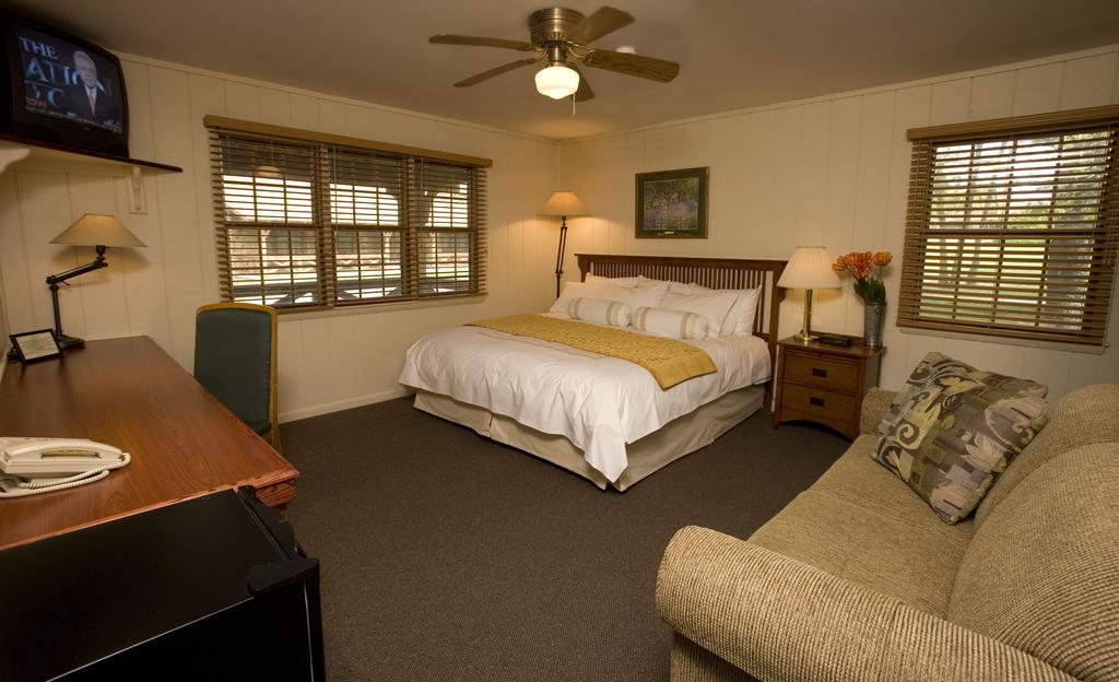 Postoak Lodge And Retreat Tulsa Pokoj fotografie